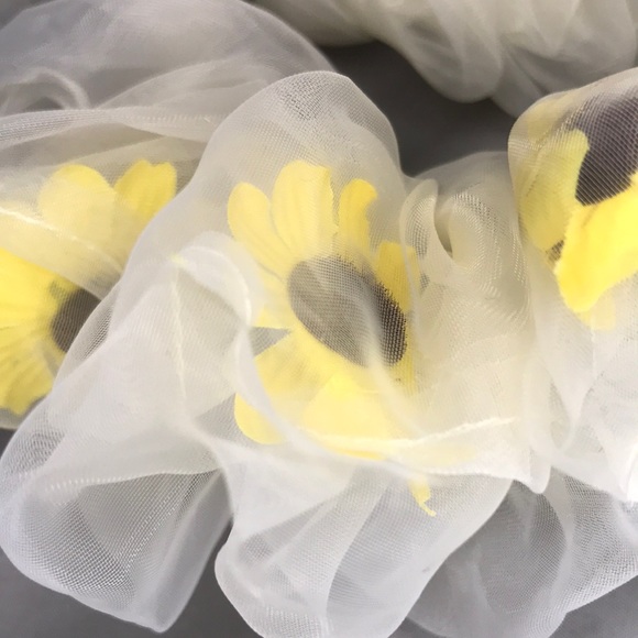 Sunflower scrunchie